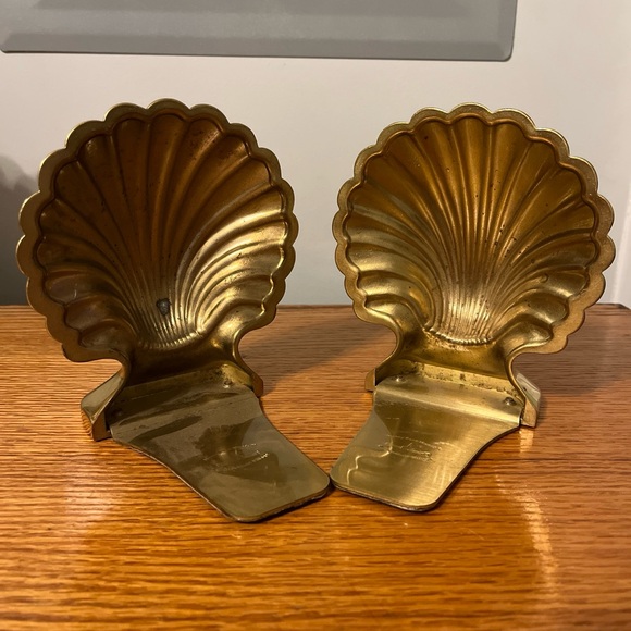 Vintage brass seashell bookends - Picture 2 of 5